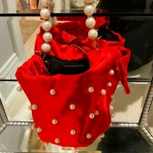 Elegant Red Pearl-Embellished Women's Bag cute evening handbag with Pearl handle